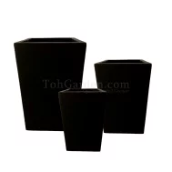 Black Cubexio Fiberglass Pot